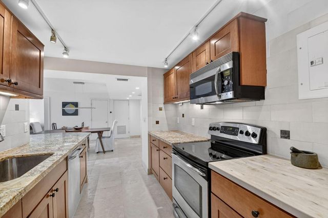 3546 S Ocean Boulevard 209, South Palm Beach, FL 33480