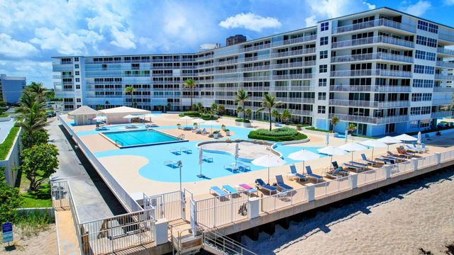 3546 S Ocean Boulevard 209, South Palm Beach, FL 33480