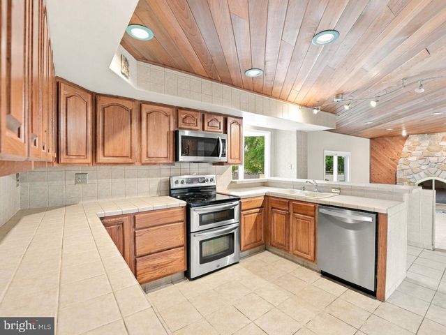 120 DORADO AVE, Sewell, NJ 08080