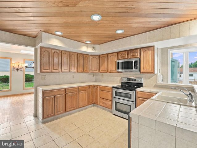 120 DORADO AVE, Sewell, NJ 08080