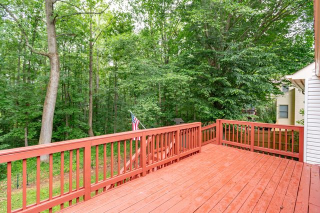 10015 WINDRIDGE DR, Fredericksburg, VA 22407