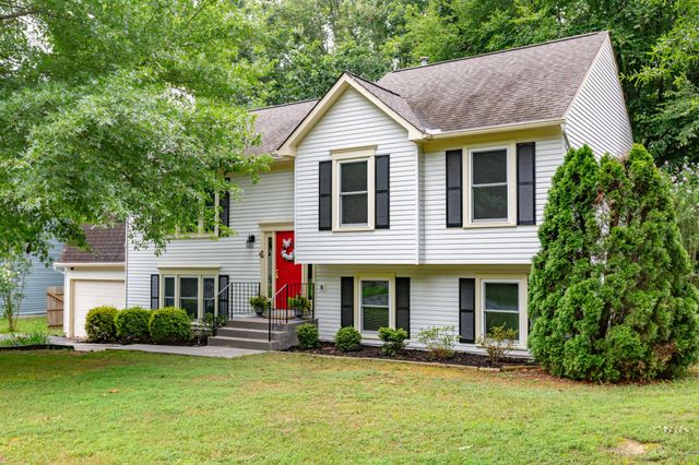 10015 WINDRIDGE DR, Fredericksburg, VA 22407