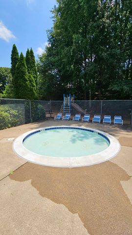 10015 WINDRIDGE DR, Fredericksburg, VA 22407