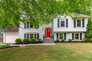 10015 WINDRIDGE DR, Fredericksburg, VA 22407