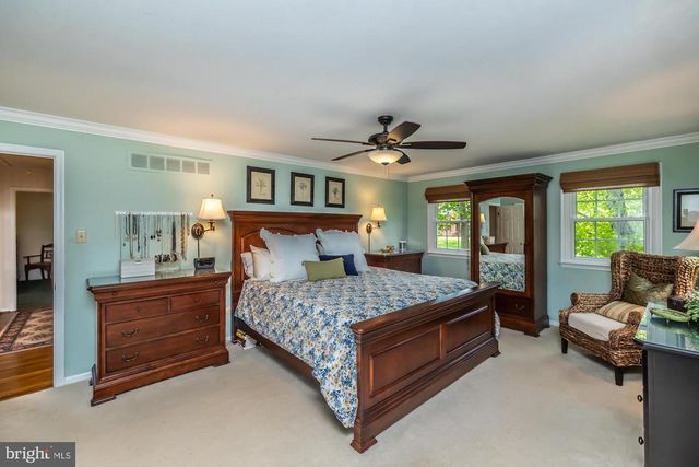 1304 BARKWAY LN, West Chester, PA 19380