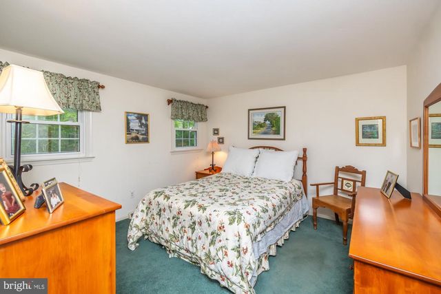 1304 BARKWAY LN, West Chester, PA 19380