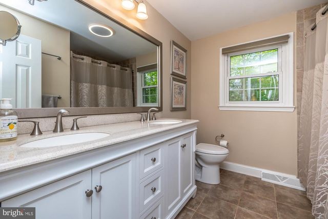 1304 BARKWAY LN, West Chester, PA 19380