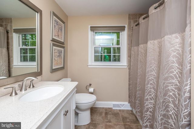 1304 BARKWAY LN, West Chester, PA 19380