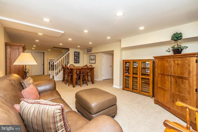 1304 BARKWAY LN, West Chester, PA 19380