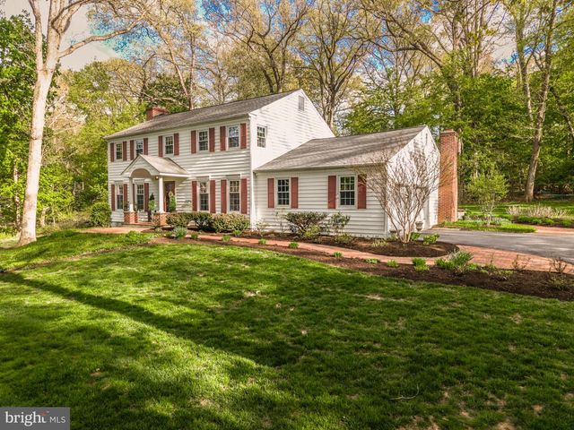 1304 BARKWAY LN, West Chester, PA 19380