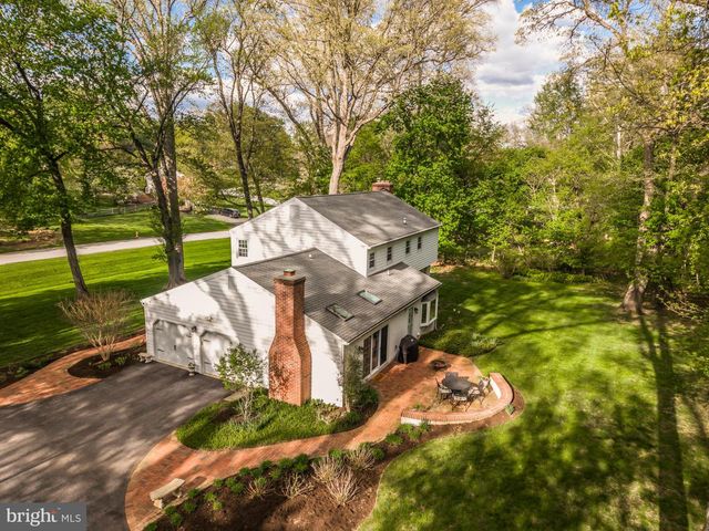 1304 BARKWAY LN, West Chester, PA 19380