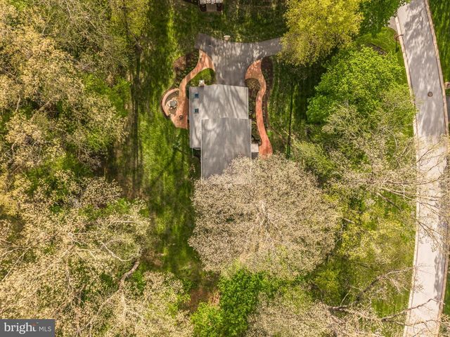 1304 BARKWAY LN, West Chester, PA 19380