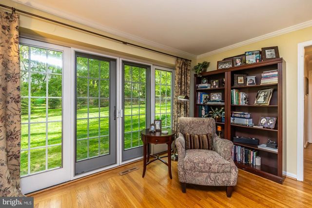 1304 BARKWAY LN, West Chester, PA 19380