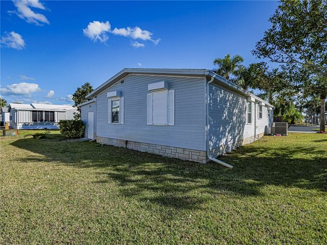 7648 Kyak Court Q16, Sebastian, FL 32976