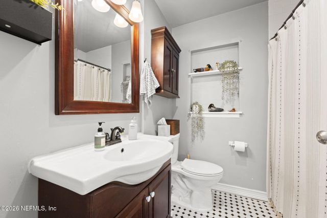 5825 OVELLA Road, Jacksonville, FL 32244