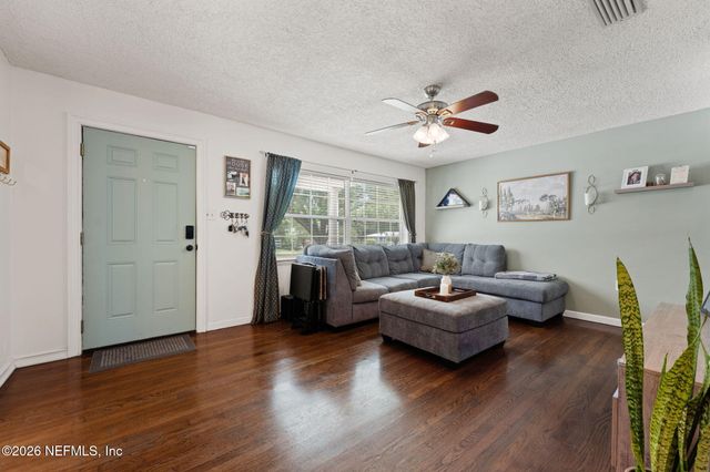 5825 OVELLA Road, Jacksonville, FL 32244