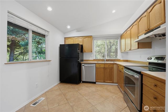 8716 17th Street NE, Lake Stevens, WA 98258