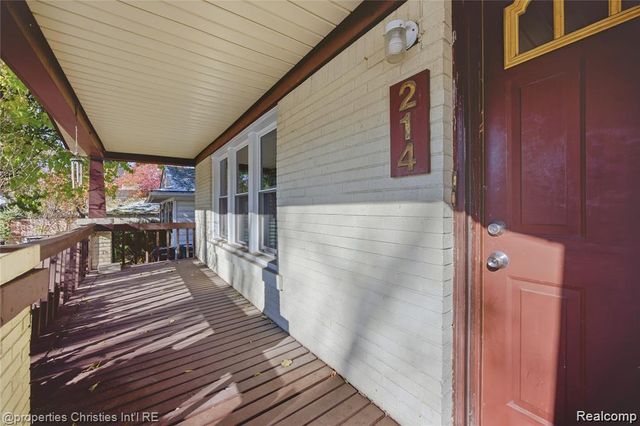 214 Woodsboro Drive 2, Royal Oak, MI 48067