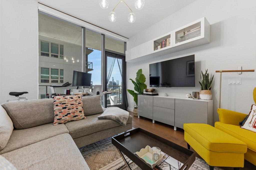 44 East Ave 1503, Austin, TX 78701