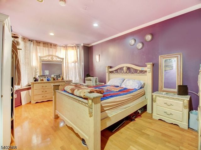 320 Clifton Ave, Newark City, NJ 07104