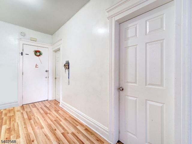 320 Clifton Ave, Newark City, NJ 07104