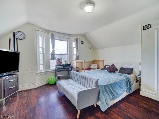 320 Clifton Ave, Newark City, NJ 07104