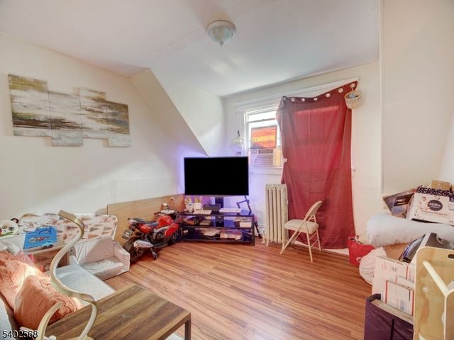 320 Clifton Ave, Newark City, NJ 07104