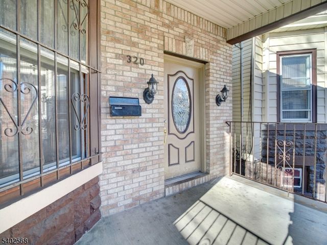 320 Clifton Ave, Newark City, NJ 07104