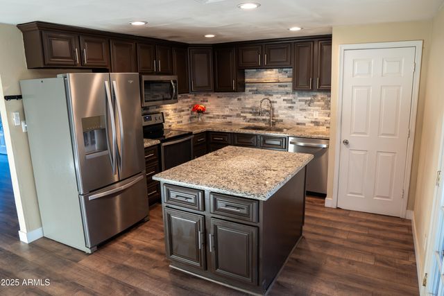 13250 N 38th Street, Phoenix, AZ 85032