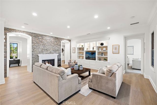 2 Galaxy Isle, Ladera Ranch, CA 92694
