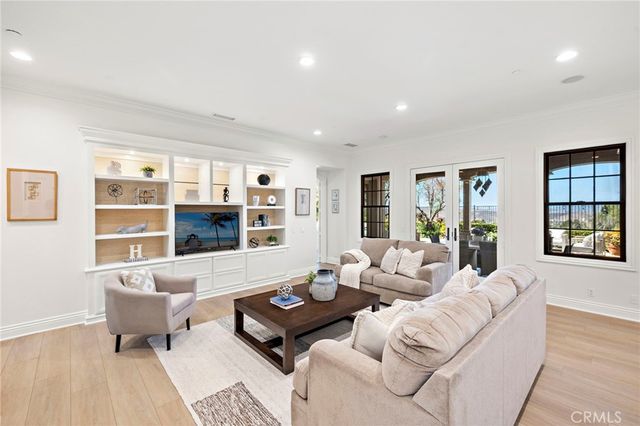 2 Galaxy Isle, Ladera Ranch, CA 92694
