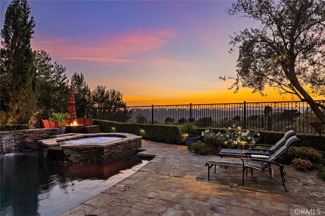 2 Galaxy Isle, Ladera Ranch, CA 92694