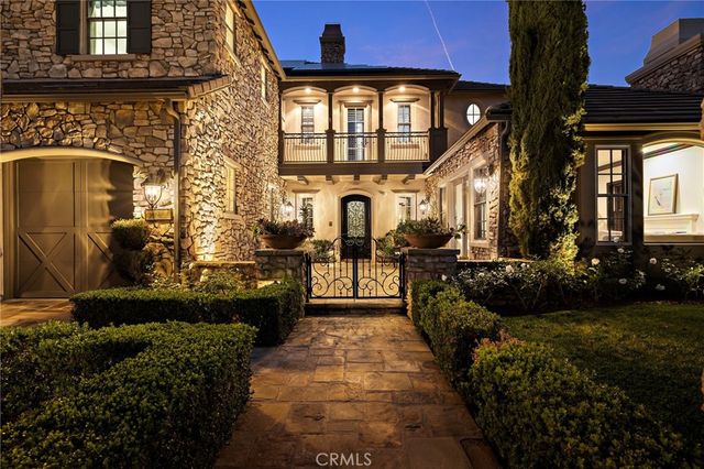 2 Galaxy Isle, Ladera Ranch, CA 92694