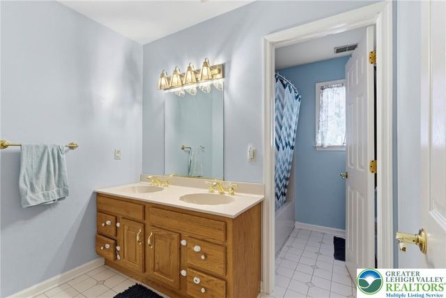 4435 Christine Court, Hanover Twp, PA 18017