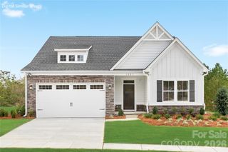 913 Heathway Drive, Charlotte, NC 28213