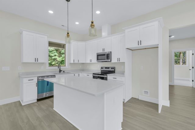 569 Bill Lattimore Road, Chesnee, SC 29323