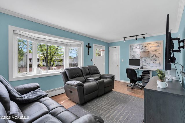 318 Texas Drive, Brick, NJ 08723