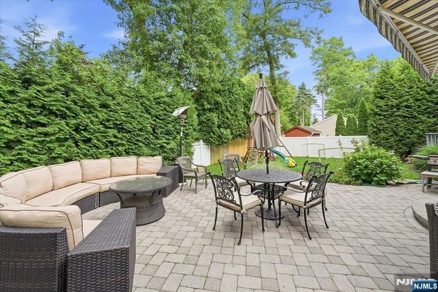 58 Mackay Avenue, Waldwick, NJ 07463