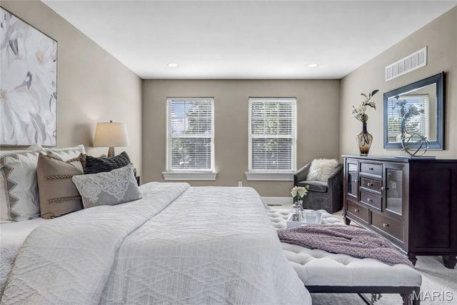4218 W Pine Boulevard 4, St Louis, MO 63108