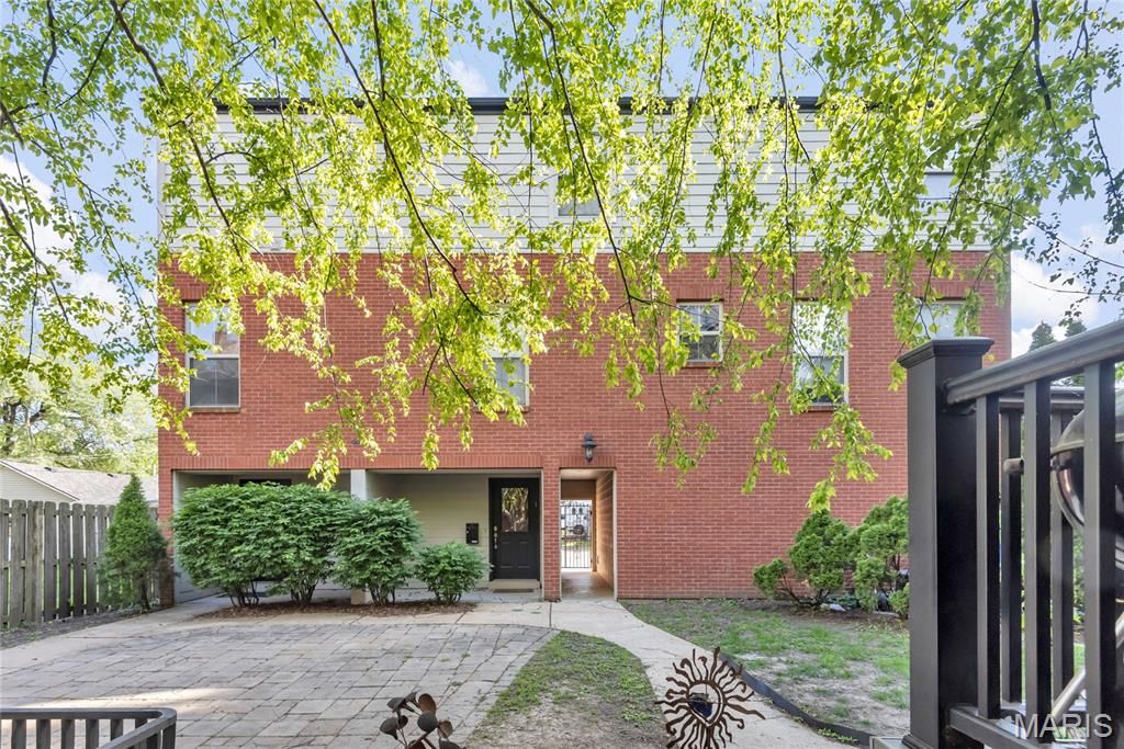 4218 W Pine Boulevard 4, St Louis, MO 63108