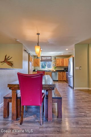 453 Birch Haven Dr, Sagle, ID 83860