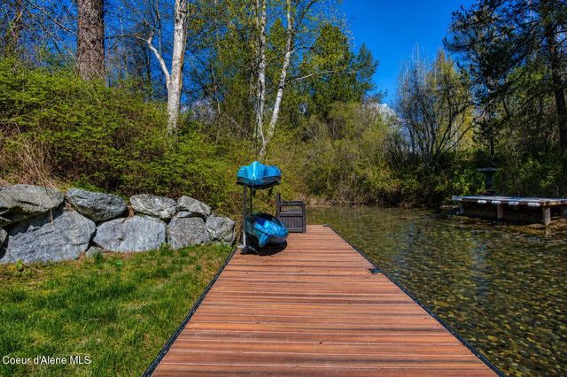 453 Birch Haven Dr, Sagle, ID 83860