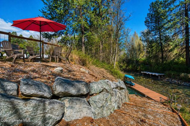 453 Birch Haven Dr, Sagle, ID 83860