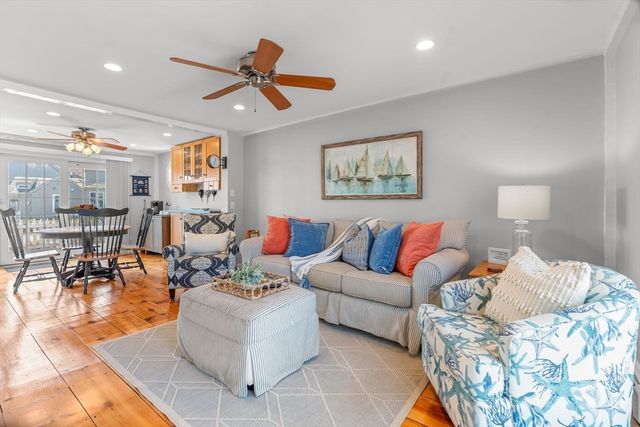 4 Race Point Rd 4, Mashpee, MA 02649