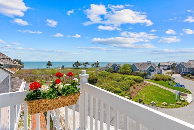 4 Race Point Rd 4, Mashpee, MA 02649