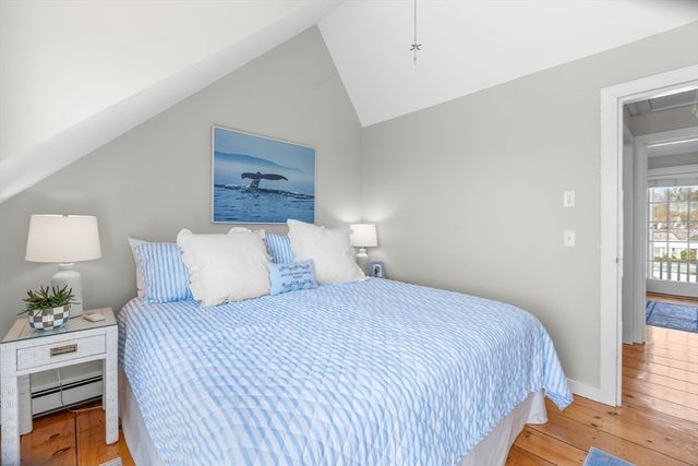 4 Race Point Rd 4, Mashpee, MA 02649