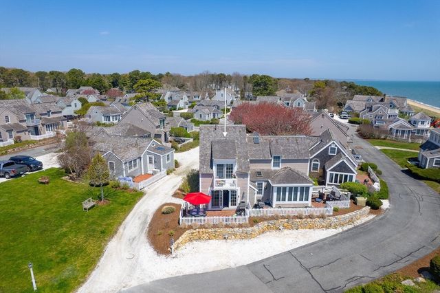 4 Race Point Rd 4, Mashpee, MA 02649
