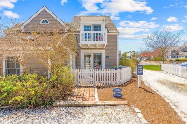 4 Race Point Rd 4, Mashpee, MA 02649