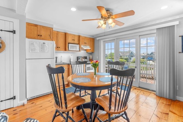 4 Race Point Rd 4, Mashpee, MA 02649