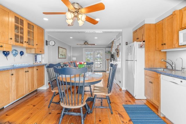 4 Race Point Rd 4, Mashpee, MA 02649